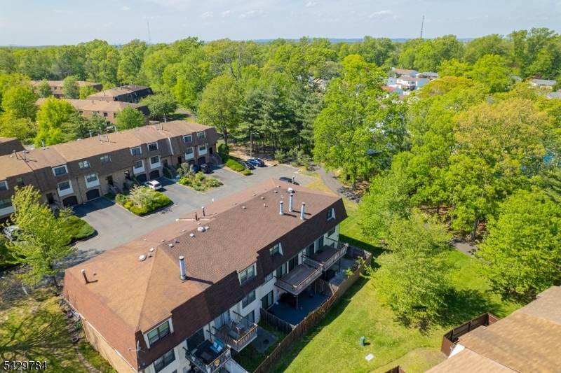 1401 N Oaks Blvd, North Brunswick Twp., NJ 08902