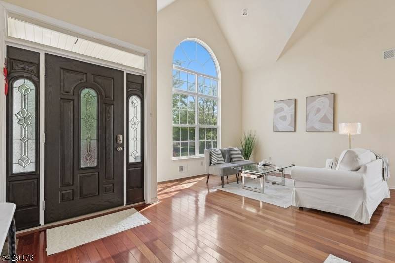 61 Shields Ln, Bridgewater Twp., NJ 08807