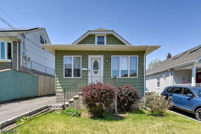 61 Yale St, Nutley Twp., NJ 07110