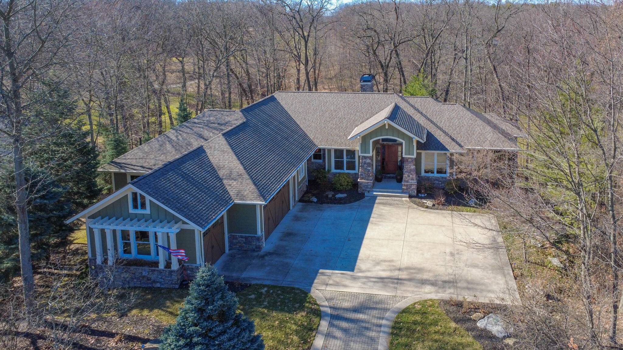 4209 N Oak Pointe NE, Plainfield Twp, MI 49525