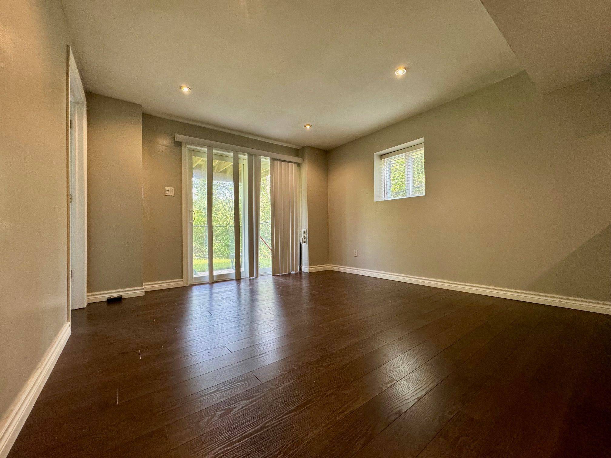 1045 Tock Close #Bsmt, Milton, ON L9T 8G8