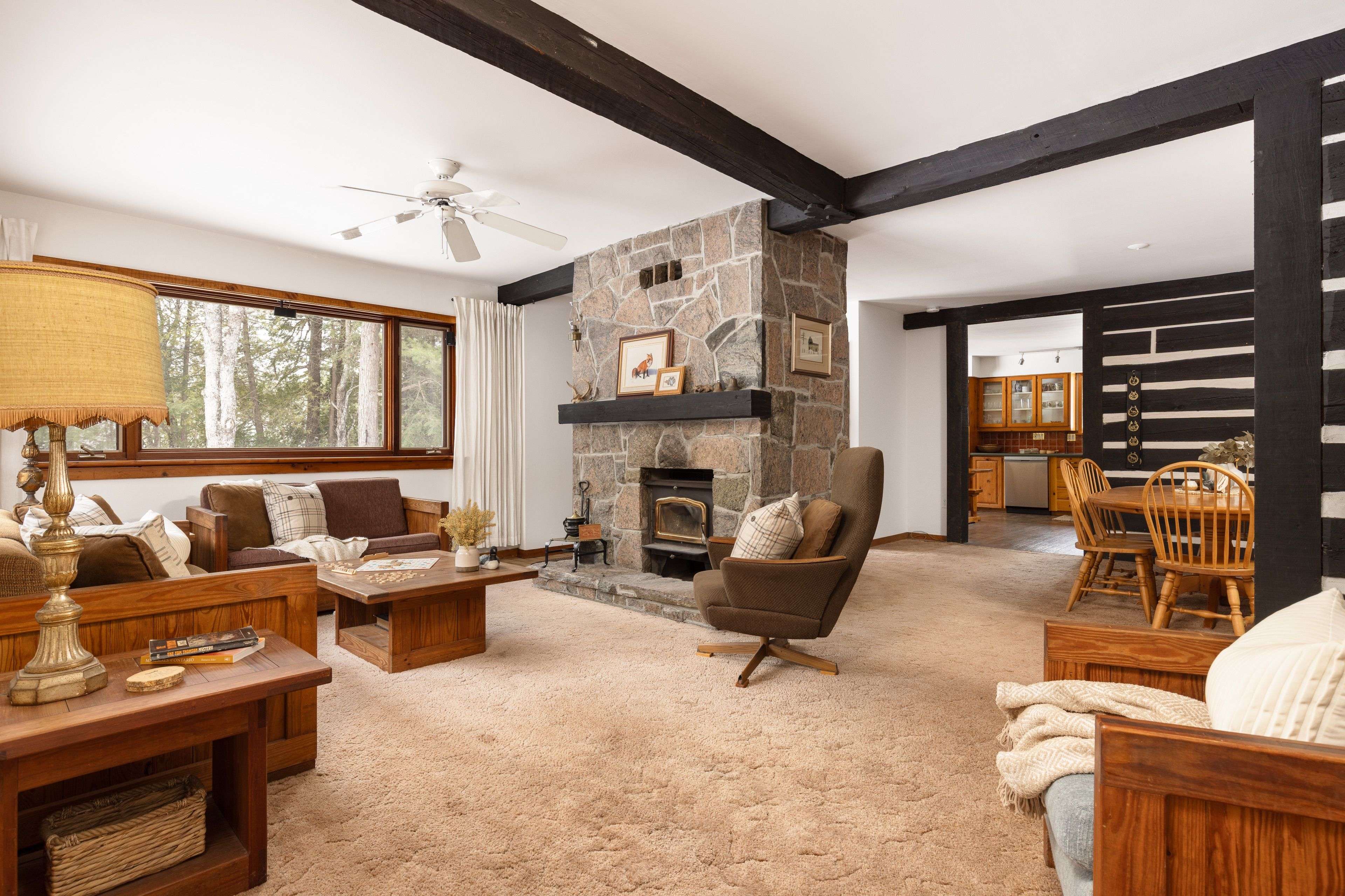 2391 Limberlost RD, Lake Of Bays, ON P1H 2J6