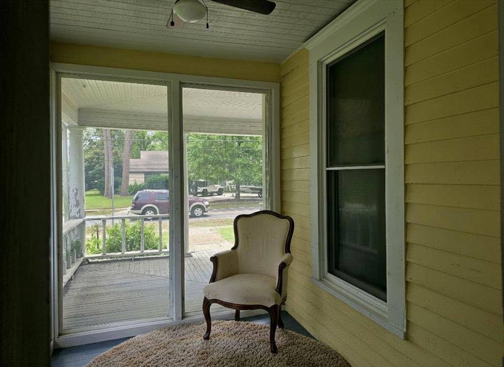 324 E Liberty Street, Pilot Point, TX 76258