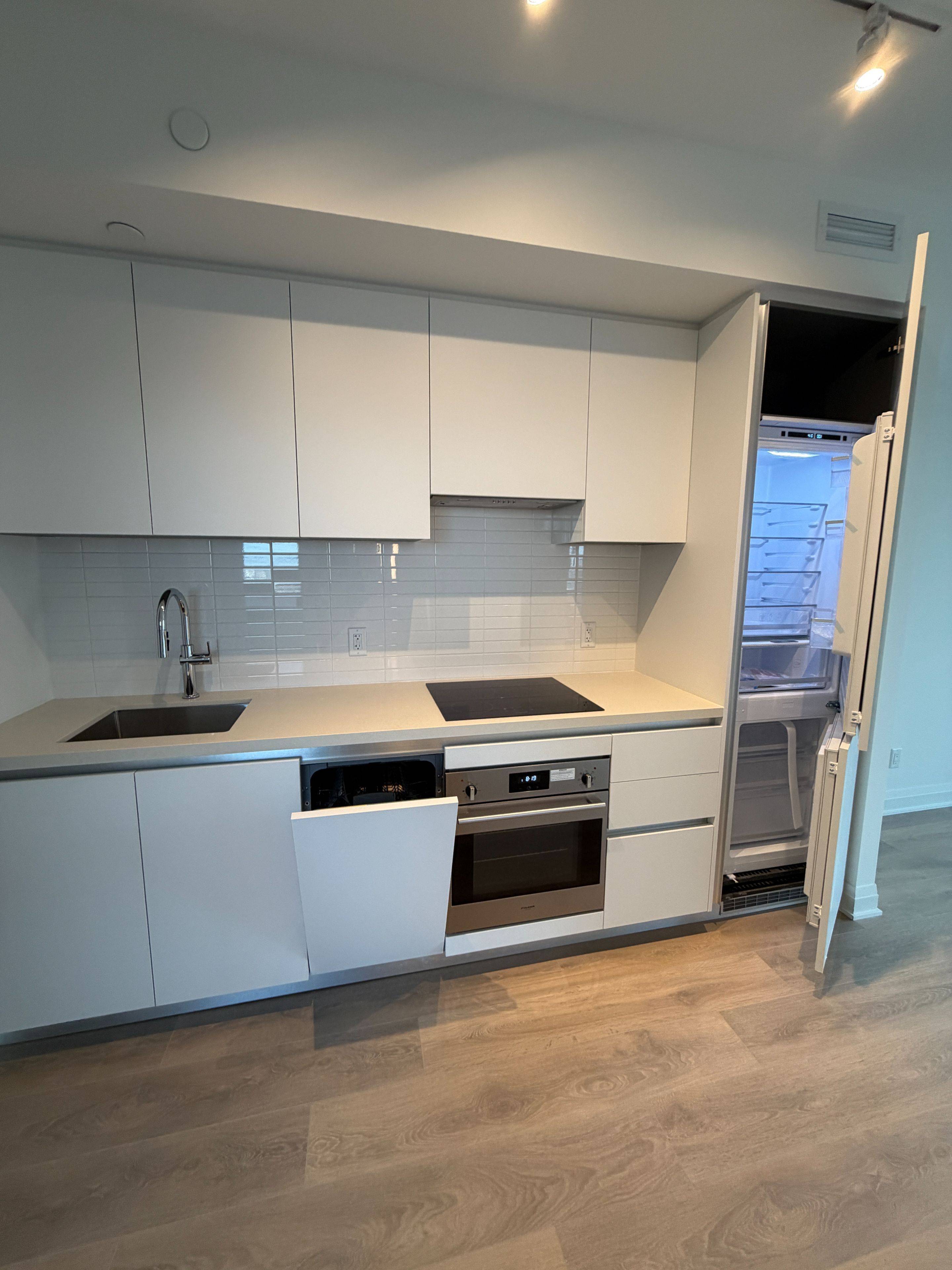 4015 The Exchange N/A #5010, Mississauga, ON L5B 0N9