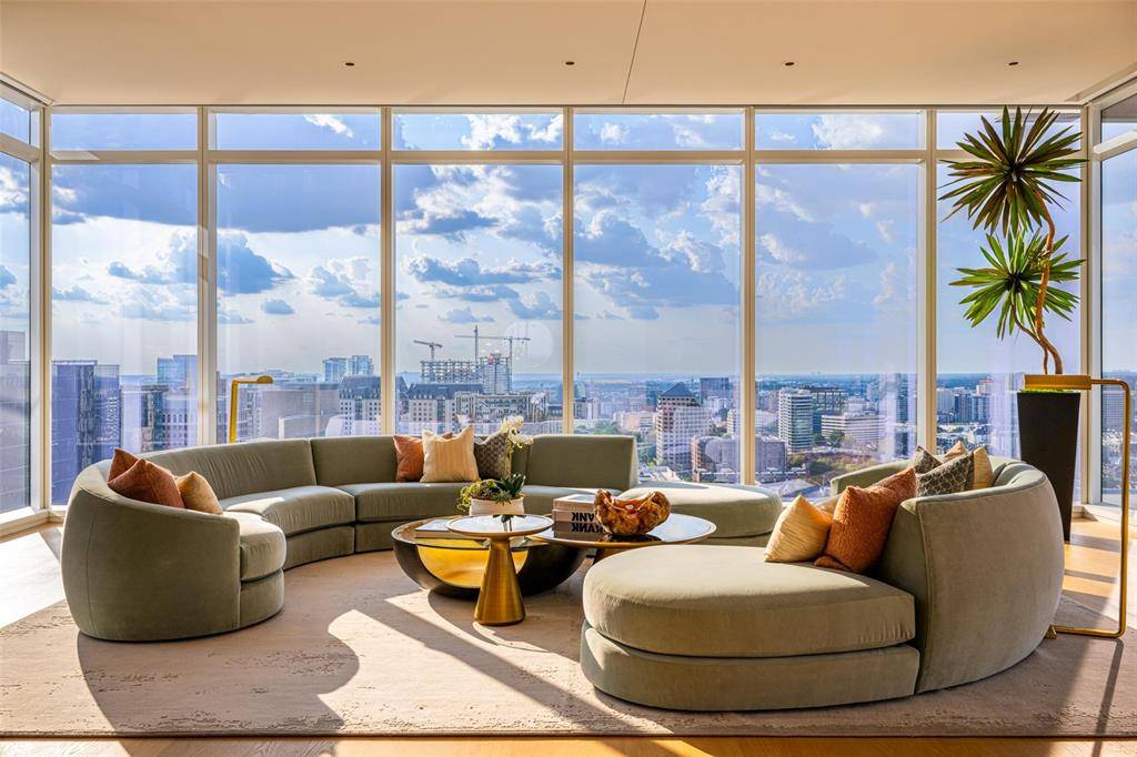 1747 Leonard Street #2201, Dallas, TX 75201