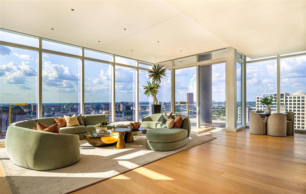 1747 Leonard Street #2201, Dallas, TX 75201