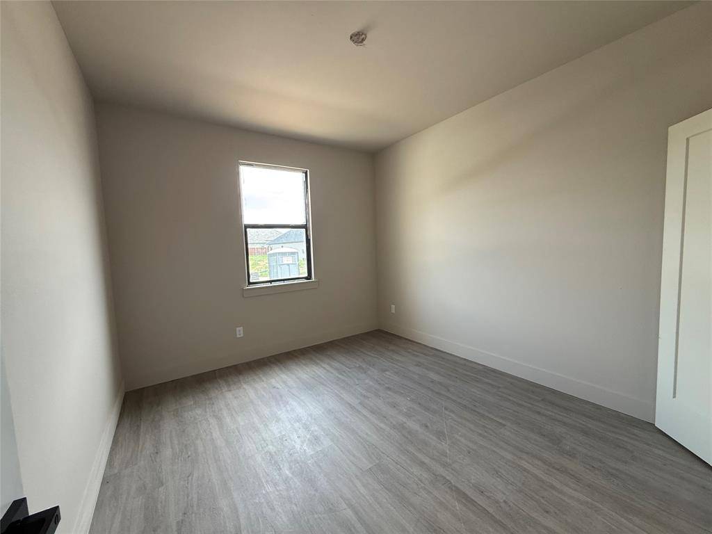 201 Protection Street, Godley, TX 76044