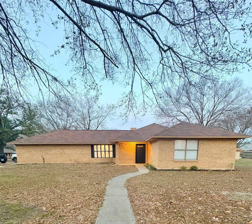 2401 Matthew Drive, Mount Pleasant, TX 75455