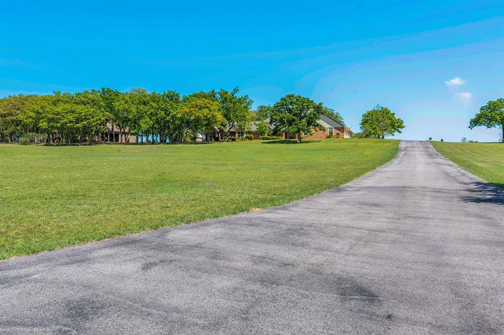 327 Saddle Club Road, Weatherford, TX 76088