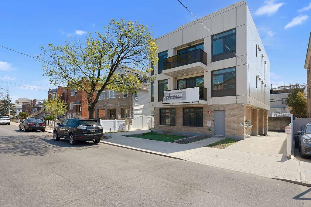 207 Bay 35th ST #PHP, Brooklyn, NY 11214