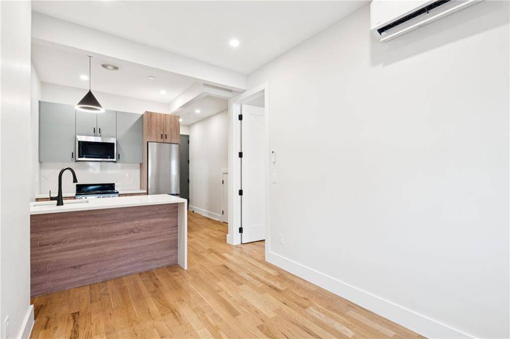 220 Schaefer ST #2F, Brooklyn, NY 11207