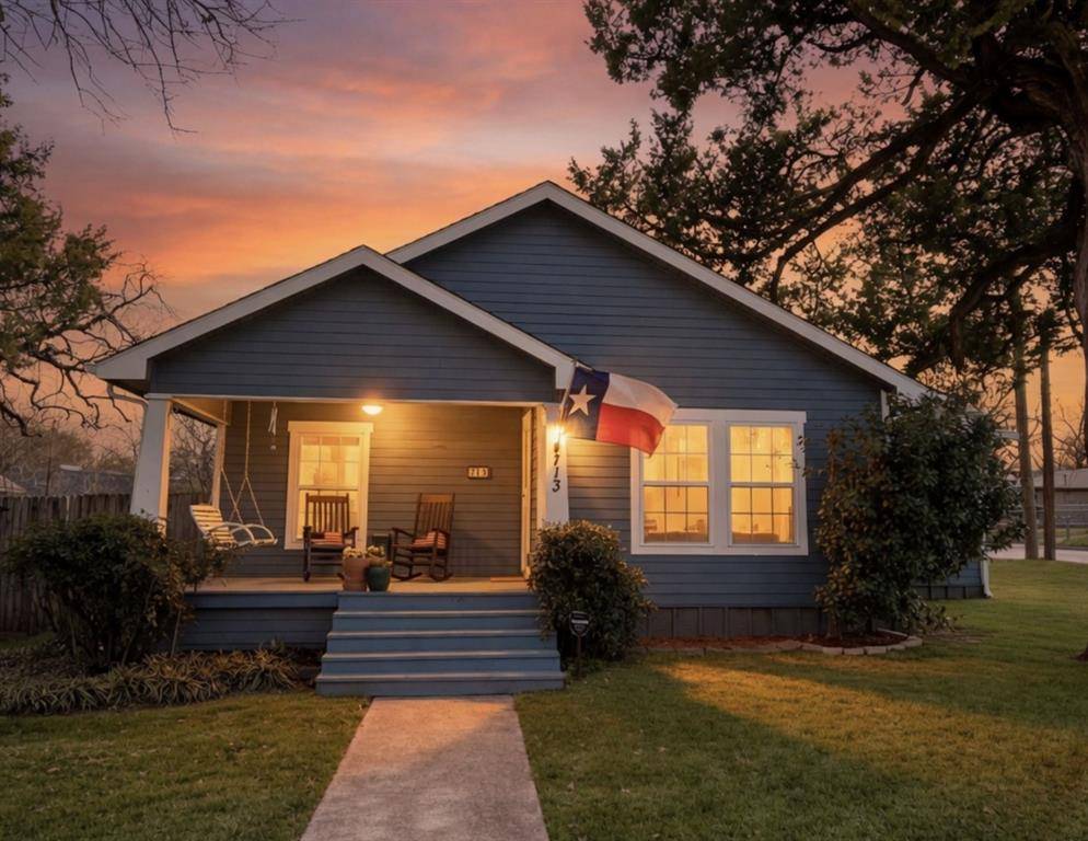 713 W Spring Street, Weatherford, TX 76086