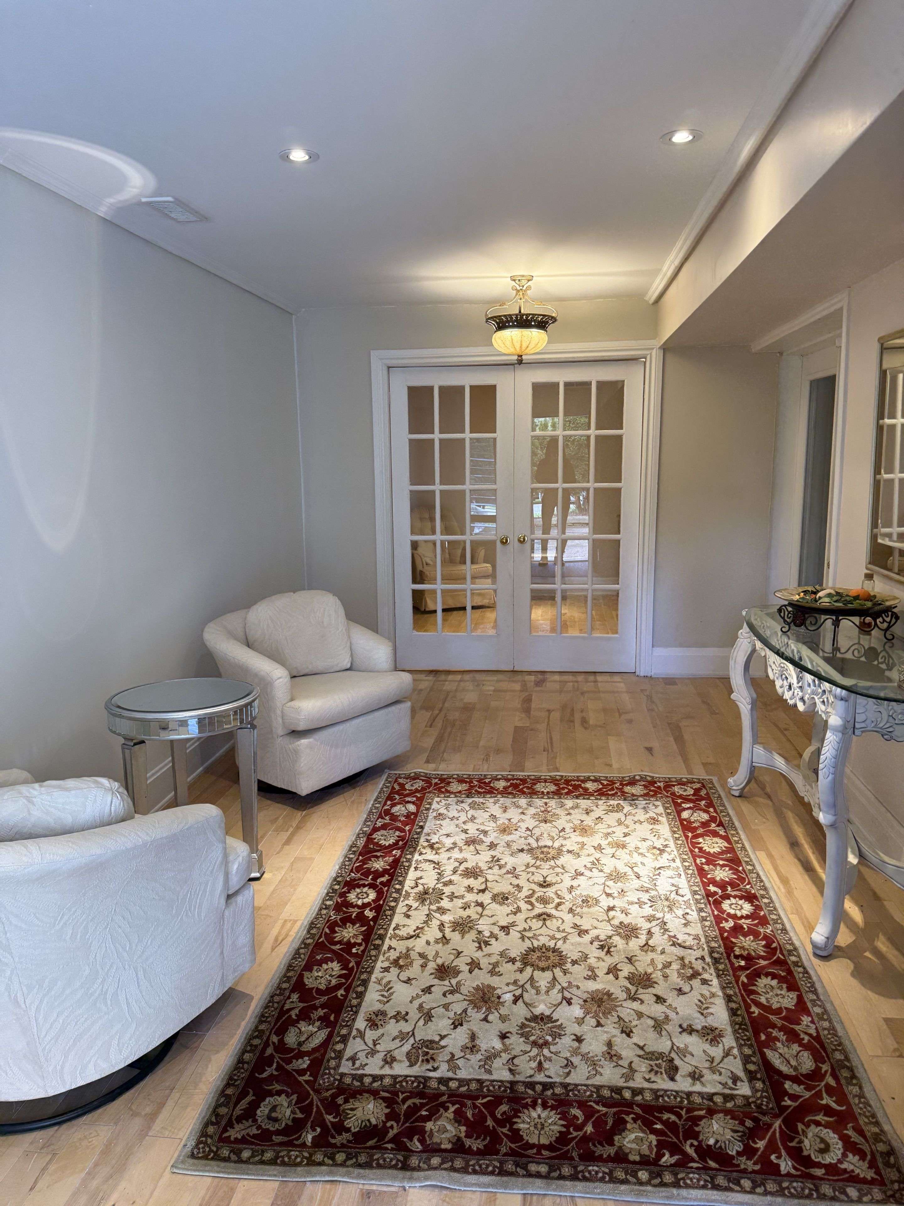 15500 Leslie ST #Lower, Aurora, ON L4G 7C4