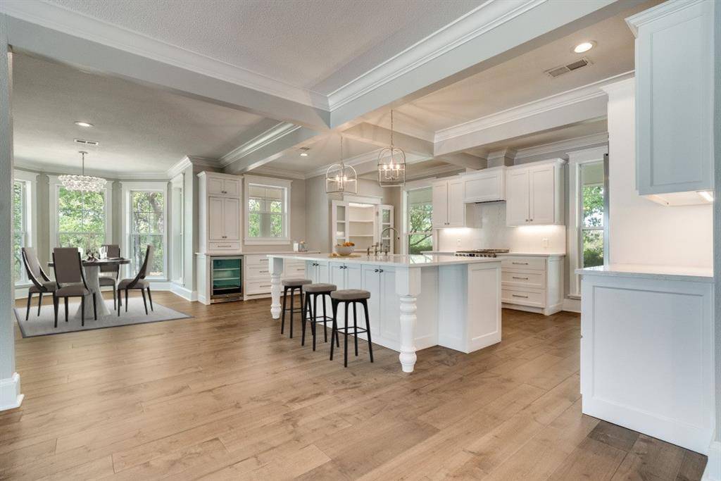 10501 County Road 1016, Burleson, TX 76028