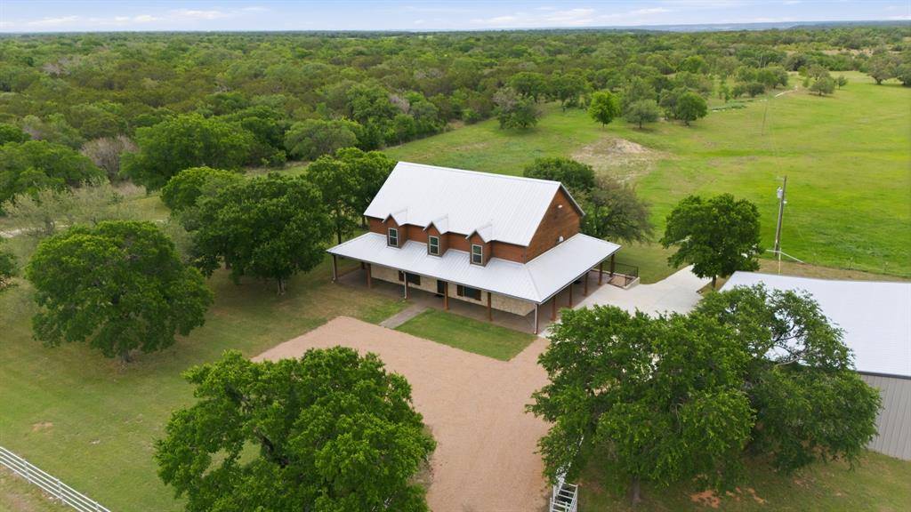 1632 County Road 4125, Iredell, TX 76649