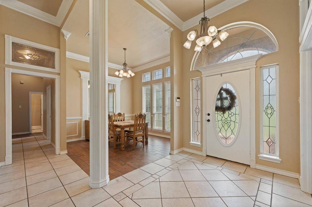 1701 W Lake Shore Drive, Alvarado, TX 76009