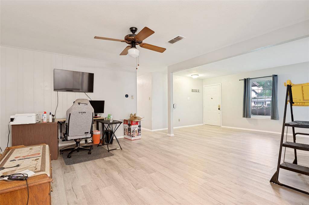 2605 Hollywood Drive, Arlington, TX 76013