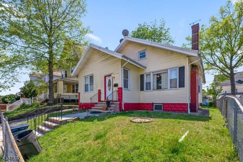 42-44 Scheerer Ave, Newark City, NJ 07112