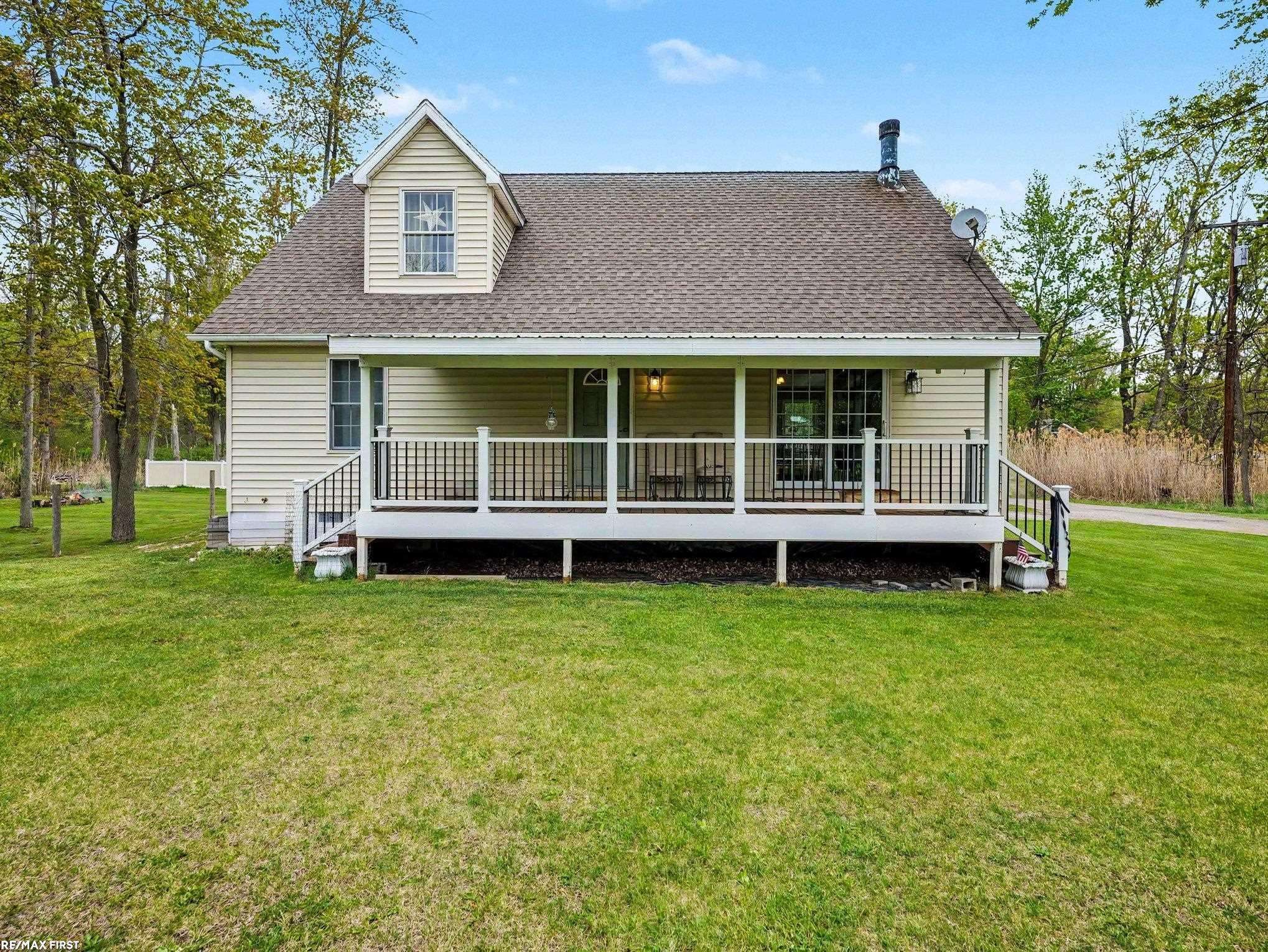 221 Frasier BLVD, Clay Twp, MI 48028