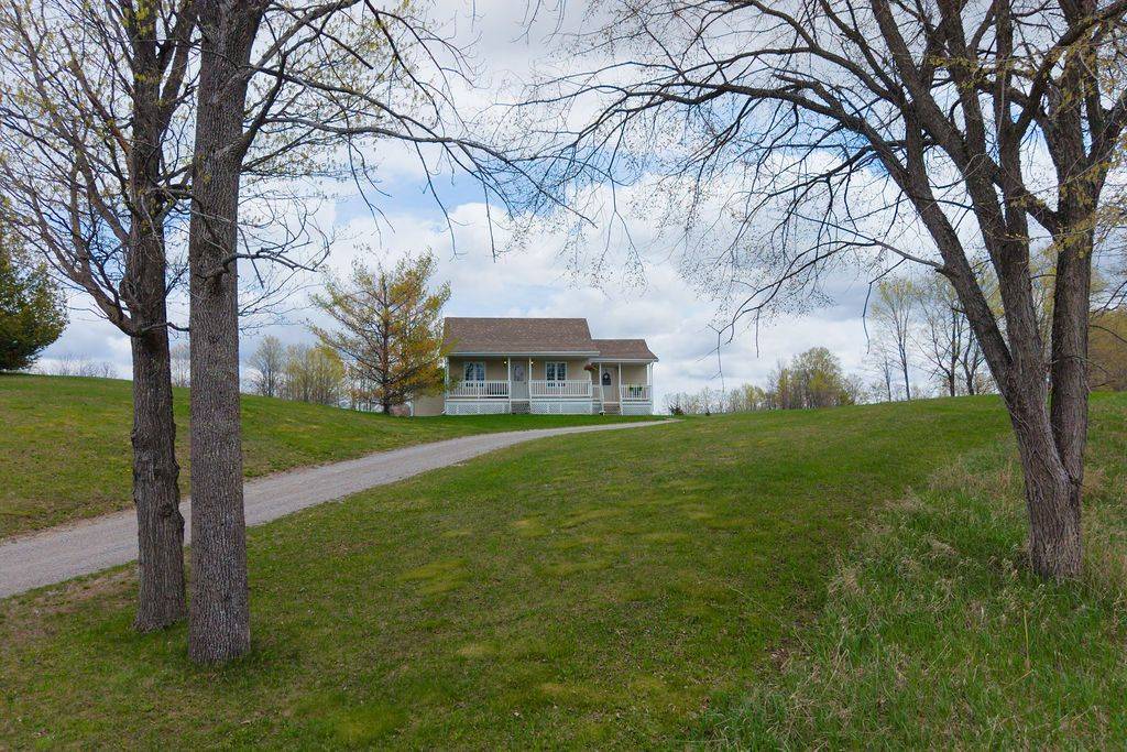 83 Palmer RD, Madoc, ON K0K 2K0