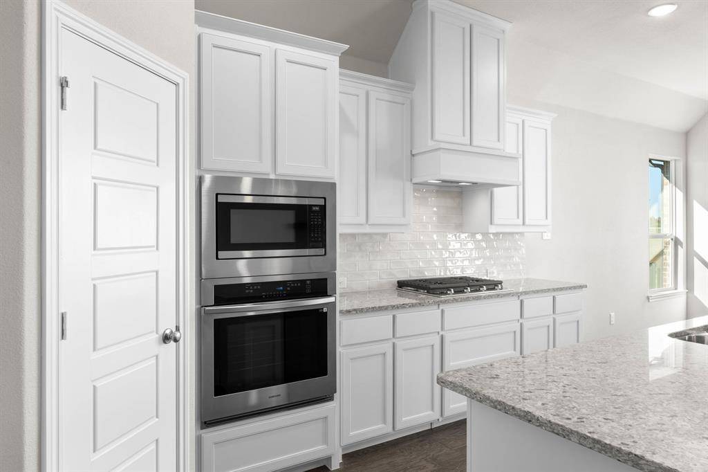 7809 Barley Field Street, Joshua, TX 76058