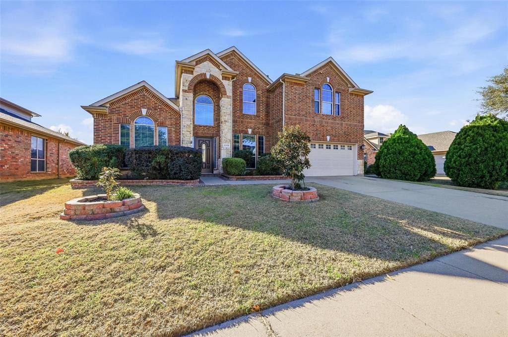 2319 Goshawk Street, Grand Prairie, TX 75052