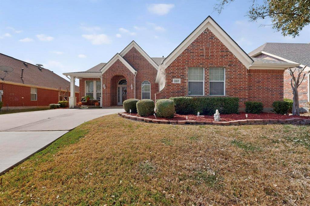 6869 Cape Cod Drive, Grand Prairie, TX 75054