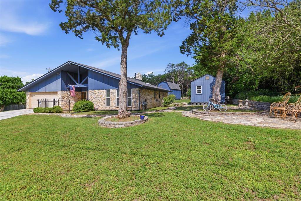 1108 Laguna Vista Drive, Granbury, TX 76048