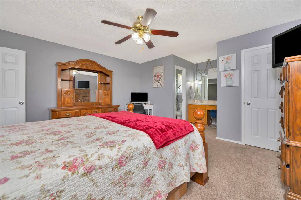 6320 Melinda Drive, Watauga, TX 76148