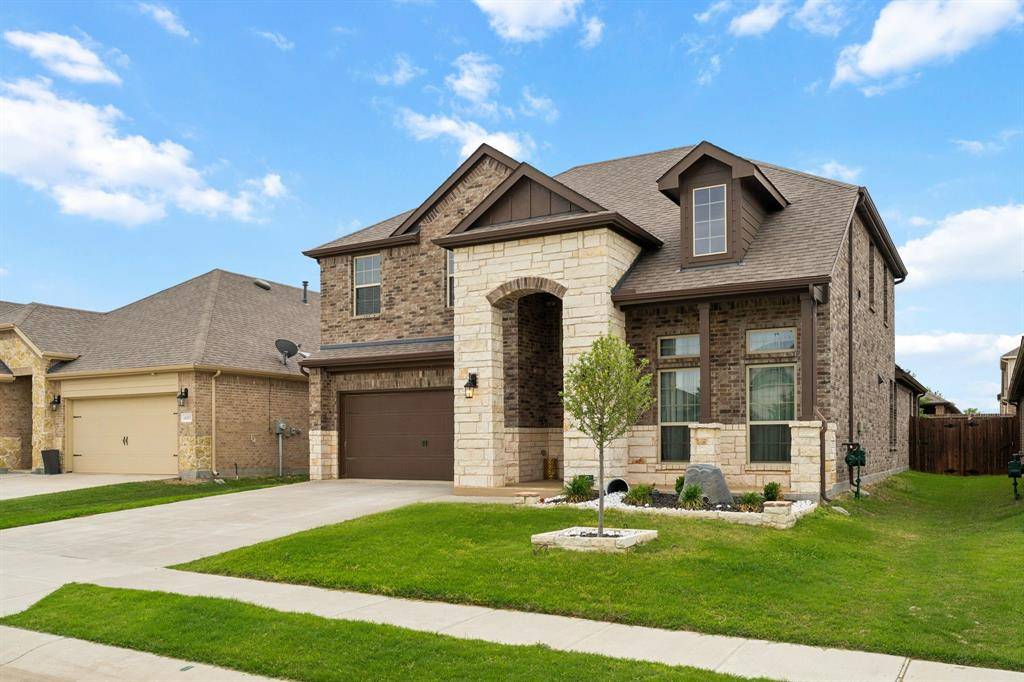 11208 Canyon Mine Drive, Aubrey, TX 76227