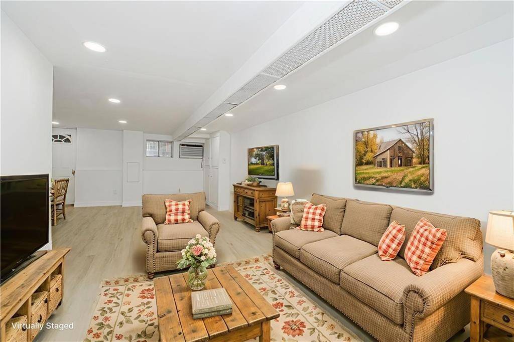 582 Bay Ridge AVE, Brooklyn, NY 11220