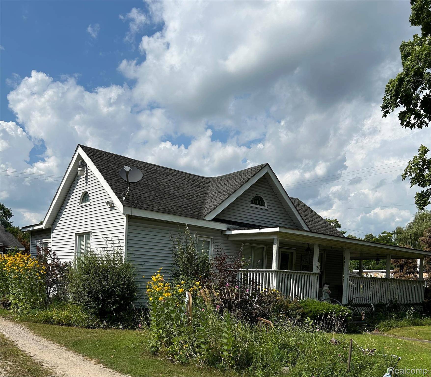 1429 E Caro RD, Almer Township, MI 48723