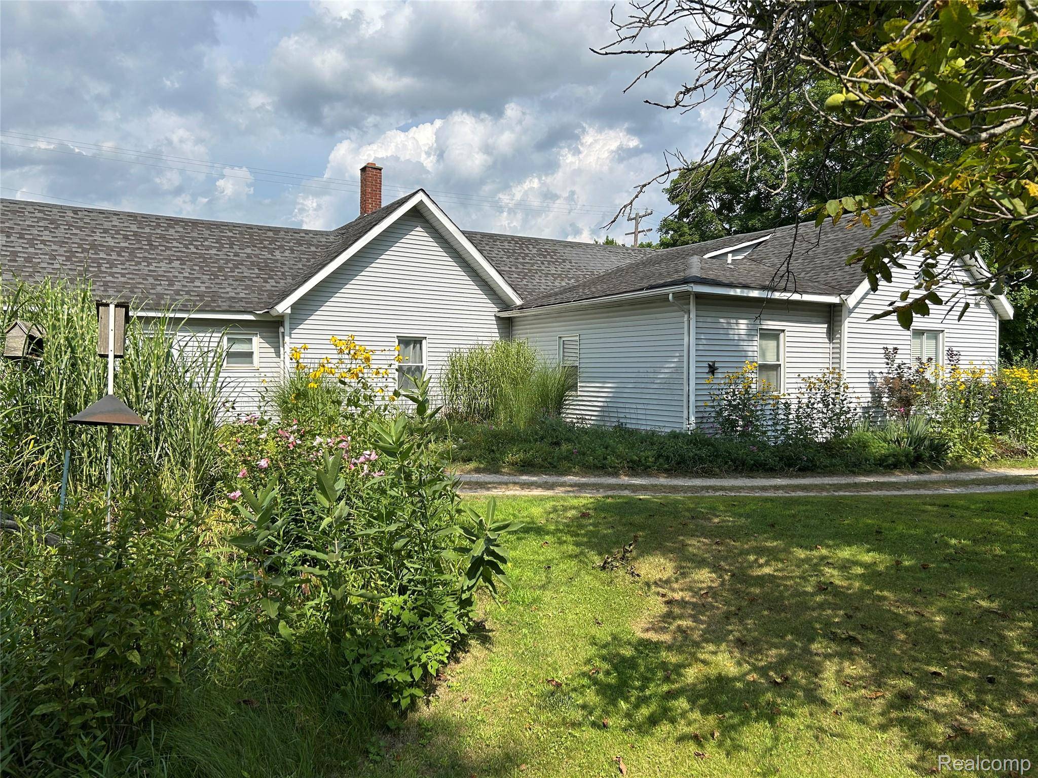 1429 E Caro RD, Almer Township, MI 48723