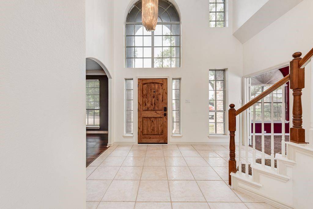 5900 Heron Cove Lane, The Colony, TX 75056