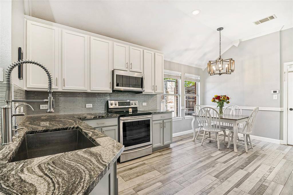 2301 Trickling Creek Drive, Garland, TX 75041