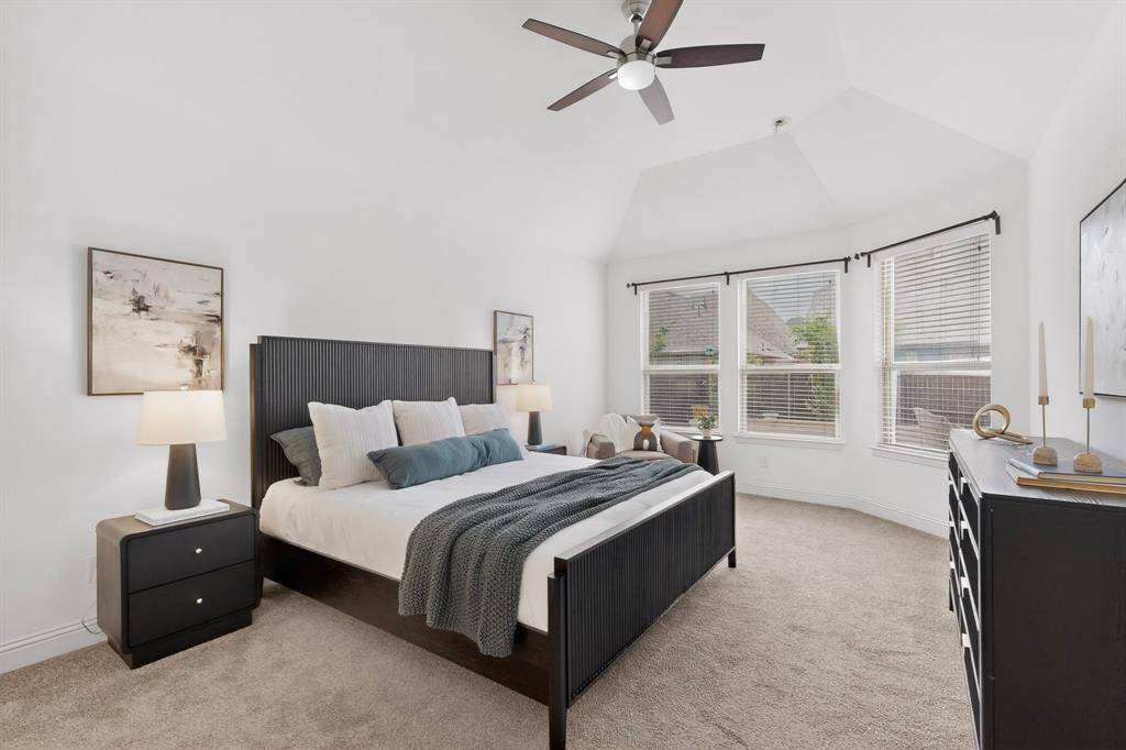 604 Warwick Boulevard, Lewisville, TX 75056