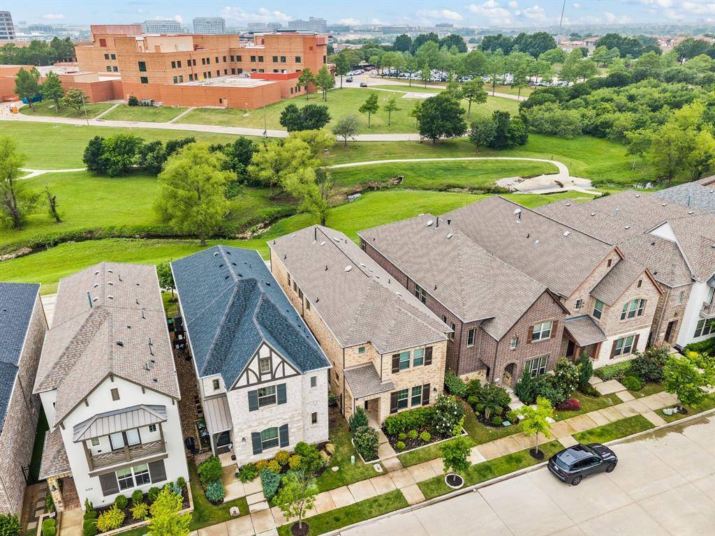 612 Courtyard Lane, Irving, TX 75039