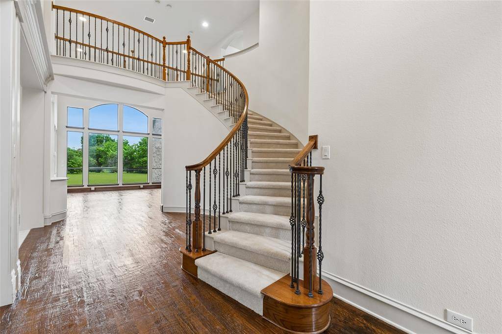 631 Lakeridge Drive, Fairview, TX 75069