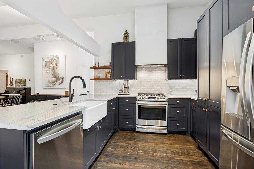 9903 Lakemont Drive, Dallas, TX 75220