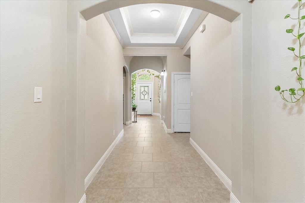 502 Ritchey Street, Gainesville, TX 76240