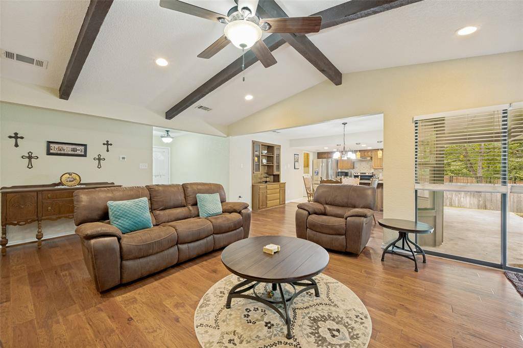4217 Hunters Court, Arlington, TX 76016