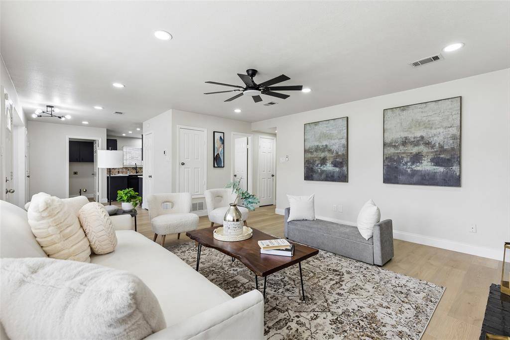 2069 Cameo Drive, Lewisville, TX 75067