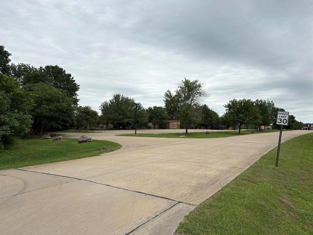 1757 Canyon Lake Road, Wills Point, TX 75169