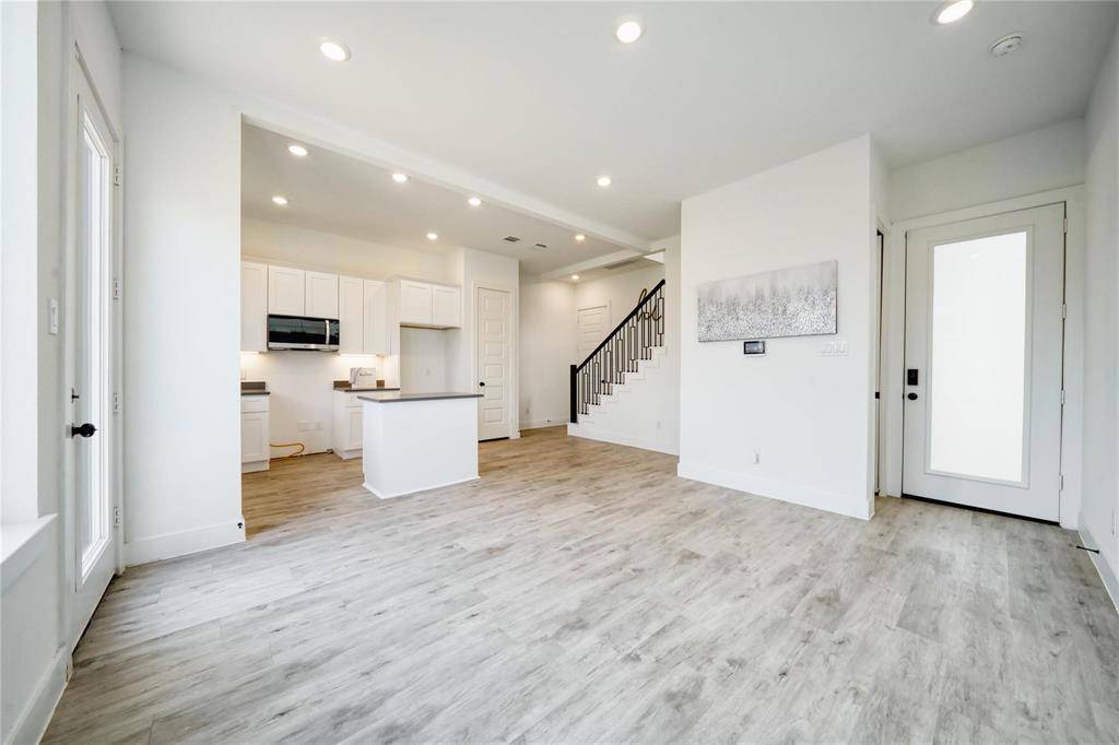8107 Calhoun Road, Houston, TX 77033