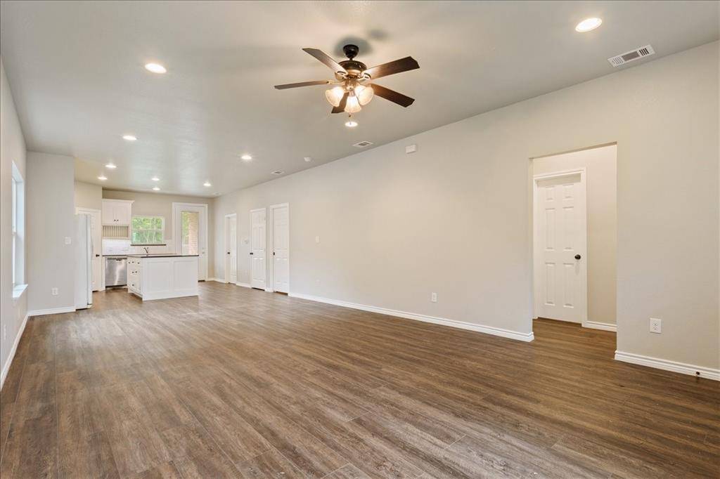 3525 N 24th Street, Waco, TX 76708