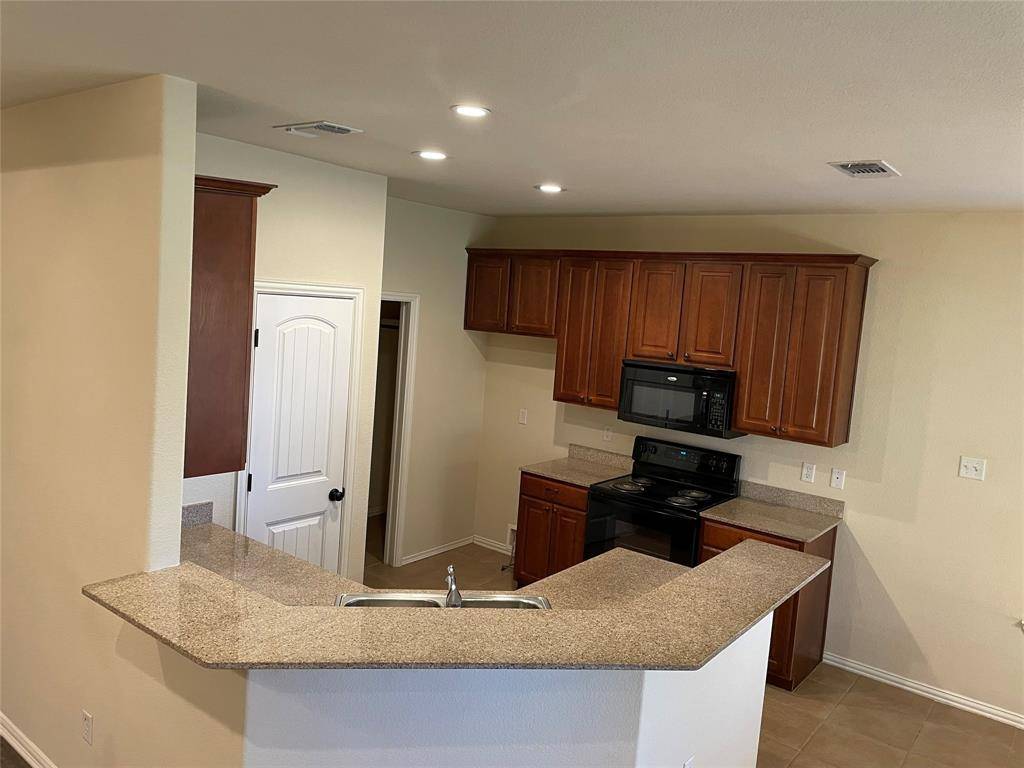 1414 Lauren Lane, Granbury, TX 76048