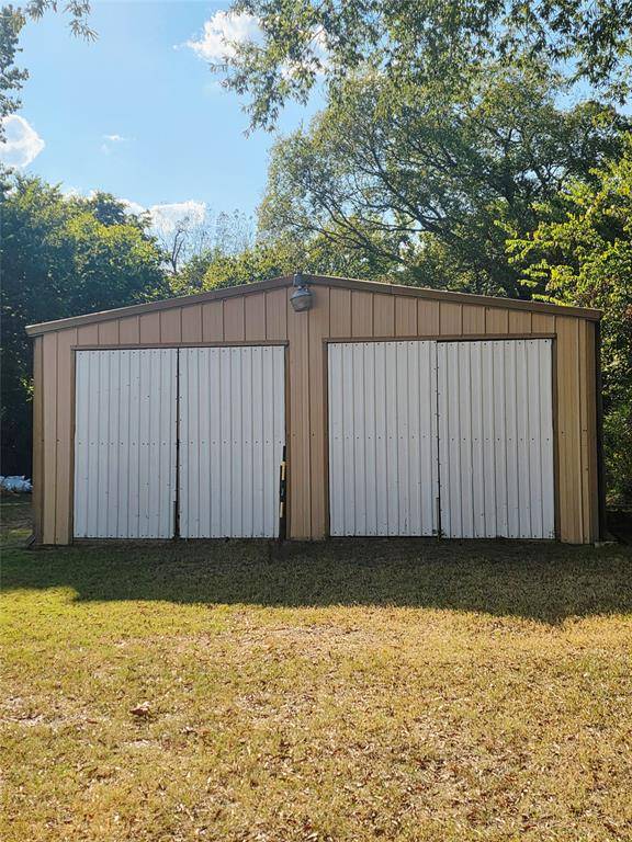 1000 S Church, Paris, TX 75460