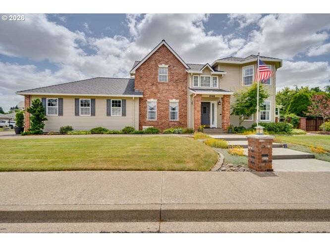 2145 NW CHRYSTAL DR, Mc Minnville, OR 97128