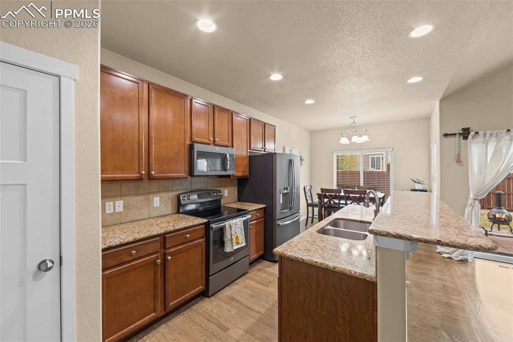 7658 Colorado Tech DR, Colorado Springs, CO 80915