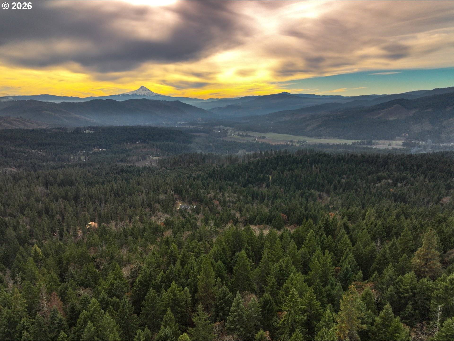 Lyons RD, Husum, WA 98623